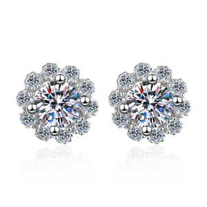 Moissanite Earring- -حلق الماس الموزنايت | 1قراط