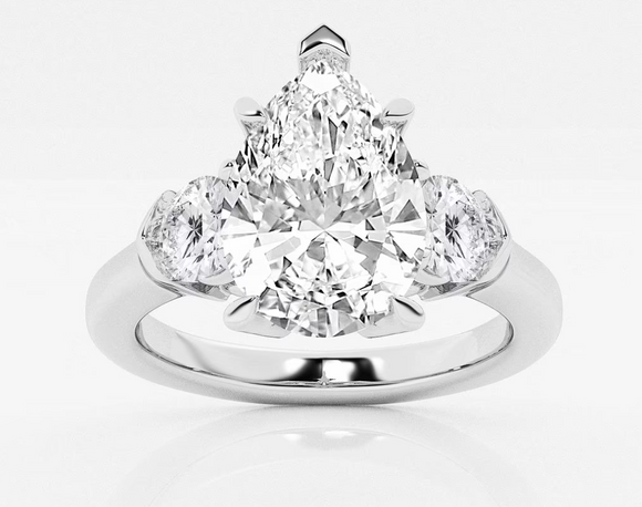 Pear & Diamonds Engagement Ring - خاتم الماس موزنايت 2 قراط