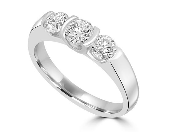 Moissanite Diamond Ring  -خاتم الماس موزنايت